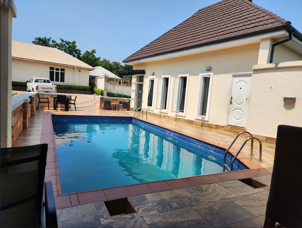 Hotel Pool 1